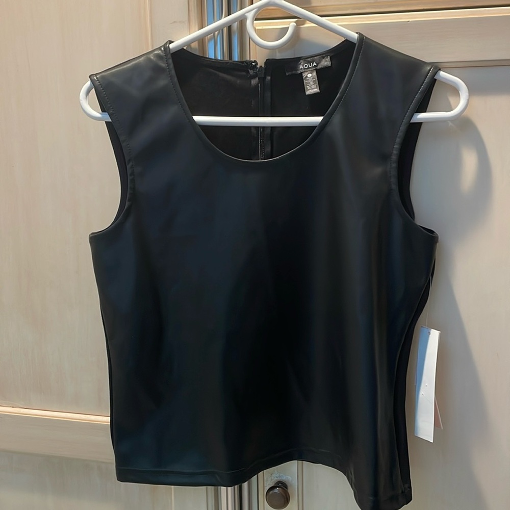 Faux leather sleeveless top. NWT.